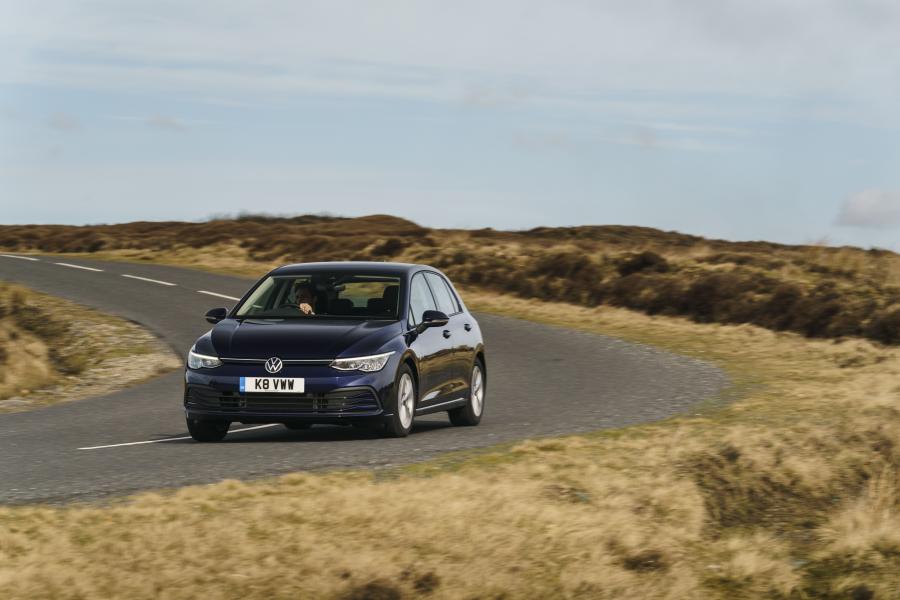  Volkswagen Golf Life 2020 года  (UK) (фото 6 из 40)